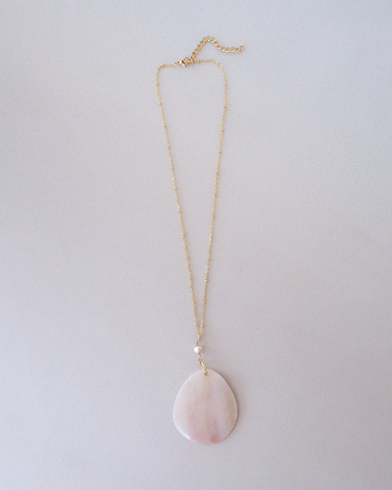 Aeluna Shell Pendant Necklace