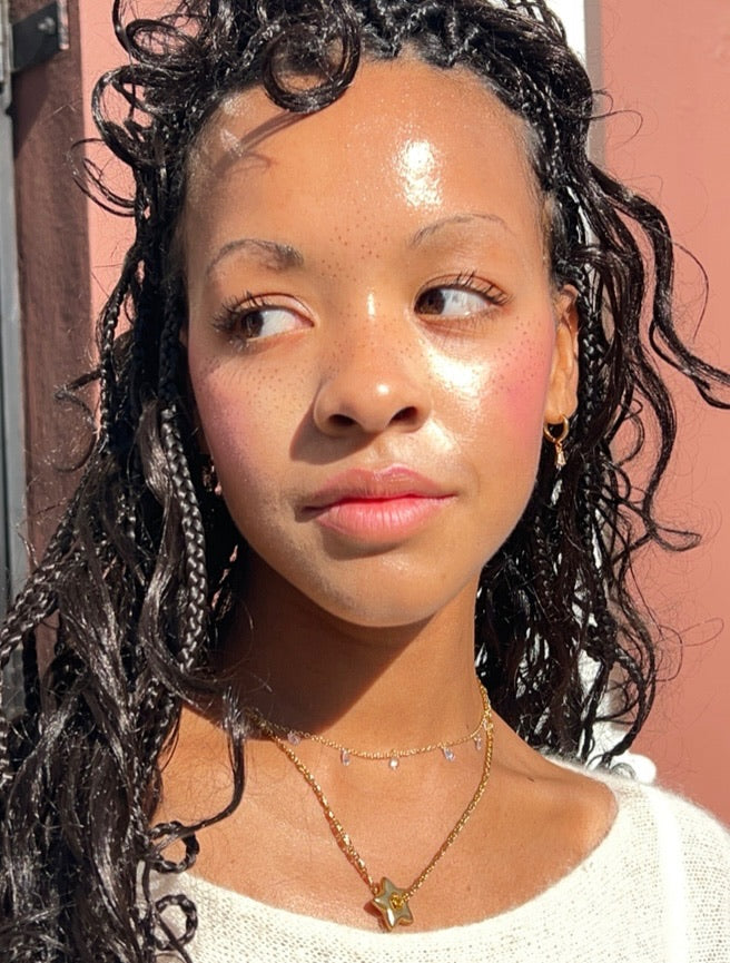 Nervia Puff Star Necklace