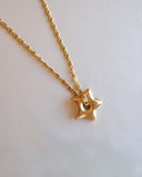 Nervia Puff Star Necklace